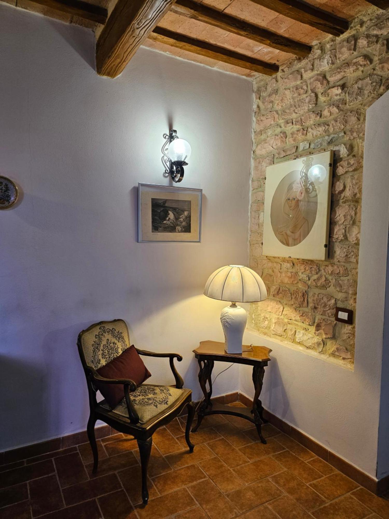 La Rosa Dei Venti - Country House Fossato di Vico Exteriör bild
